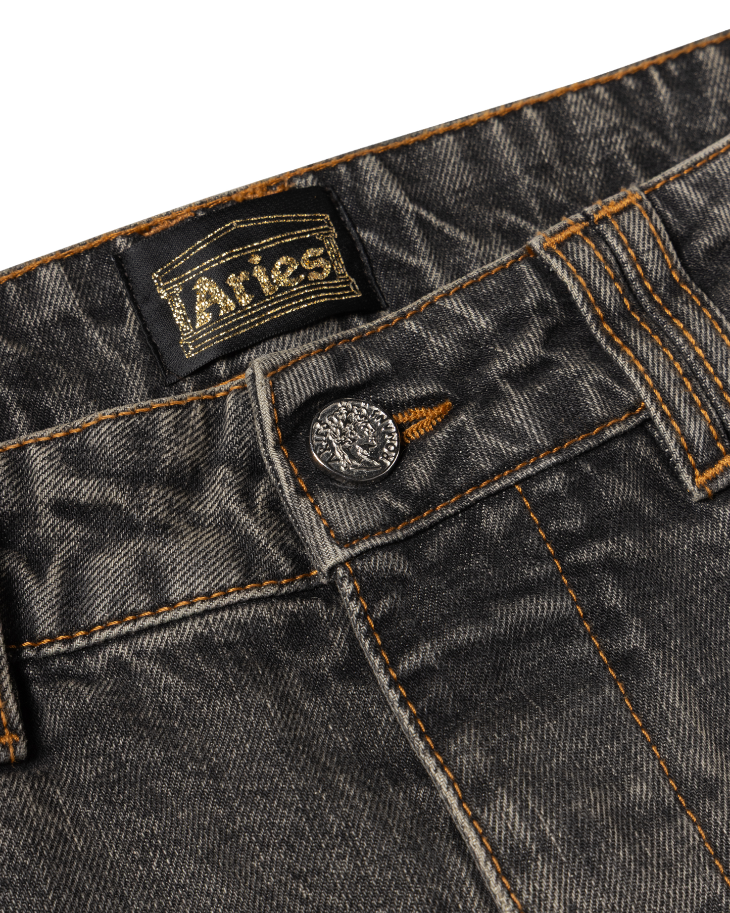 Distressed Low Rise Tyrone Jean