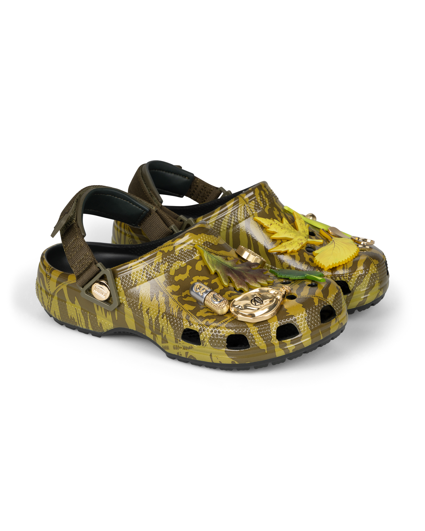 aries x crocs classic clog