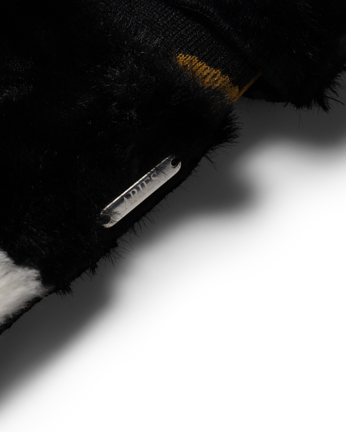 Fuzzy Duck Does He Mittens