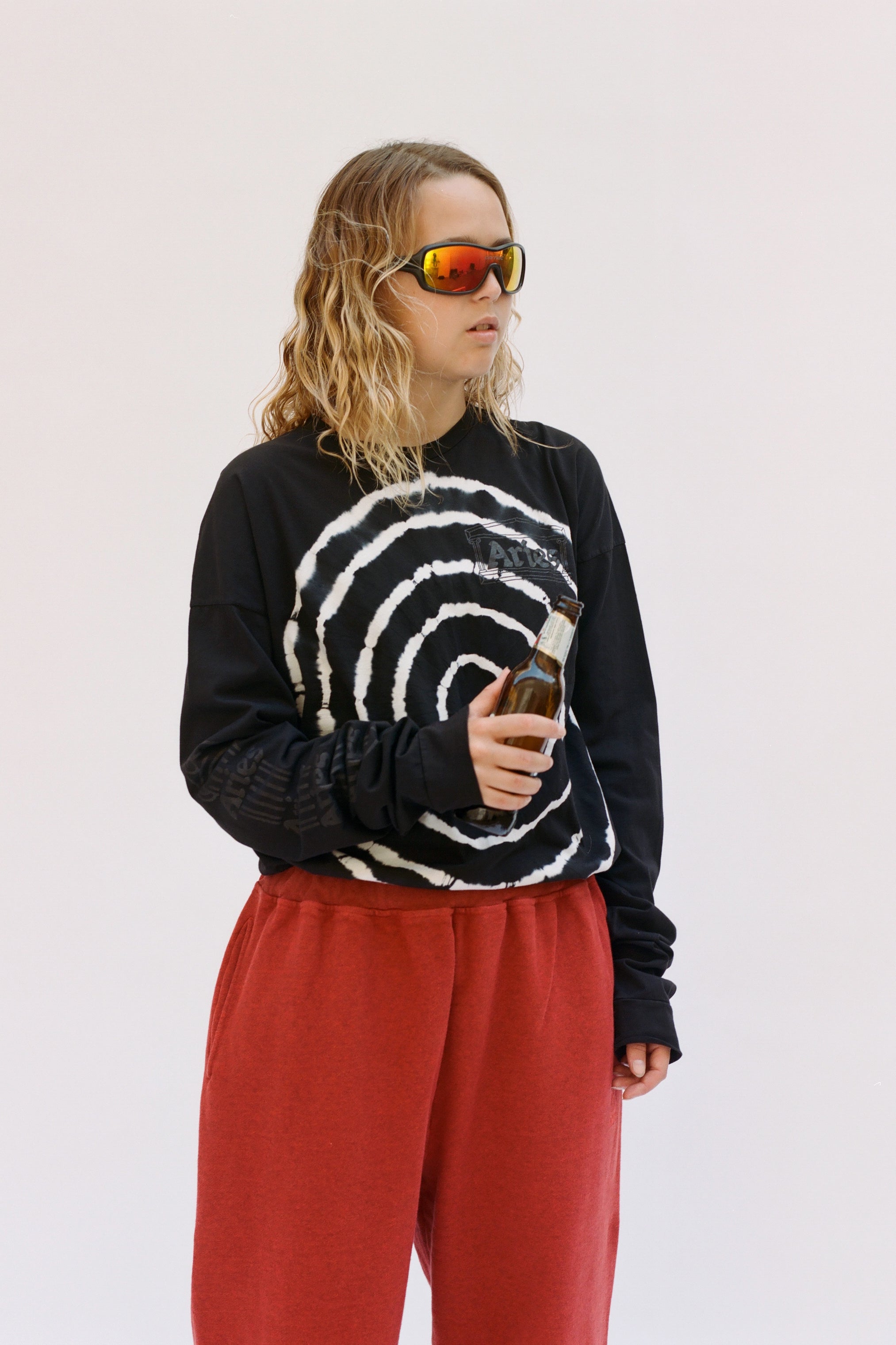 Load image into Gallery viewer, Super Long Sleeved Saw Tee