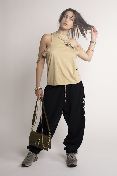Slashed Shoulder Temple Vest