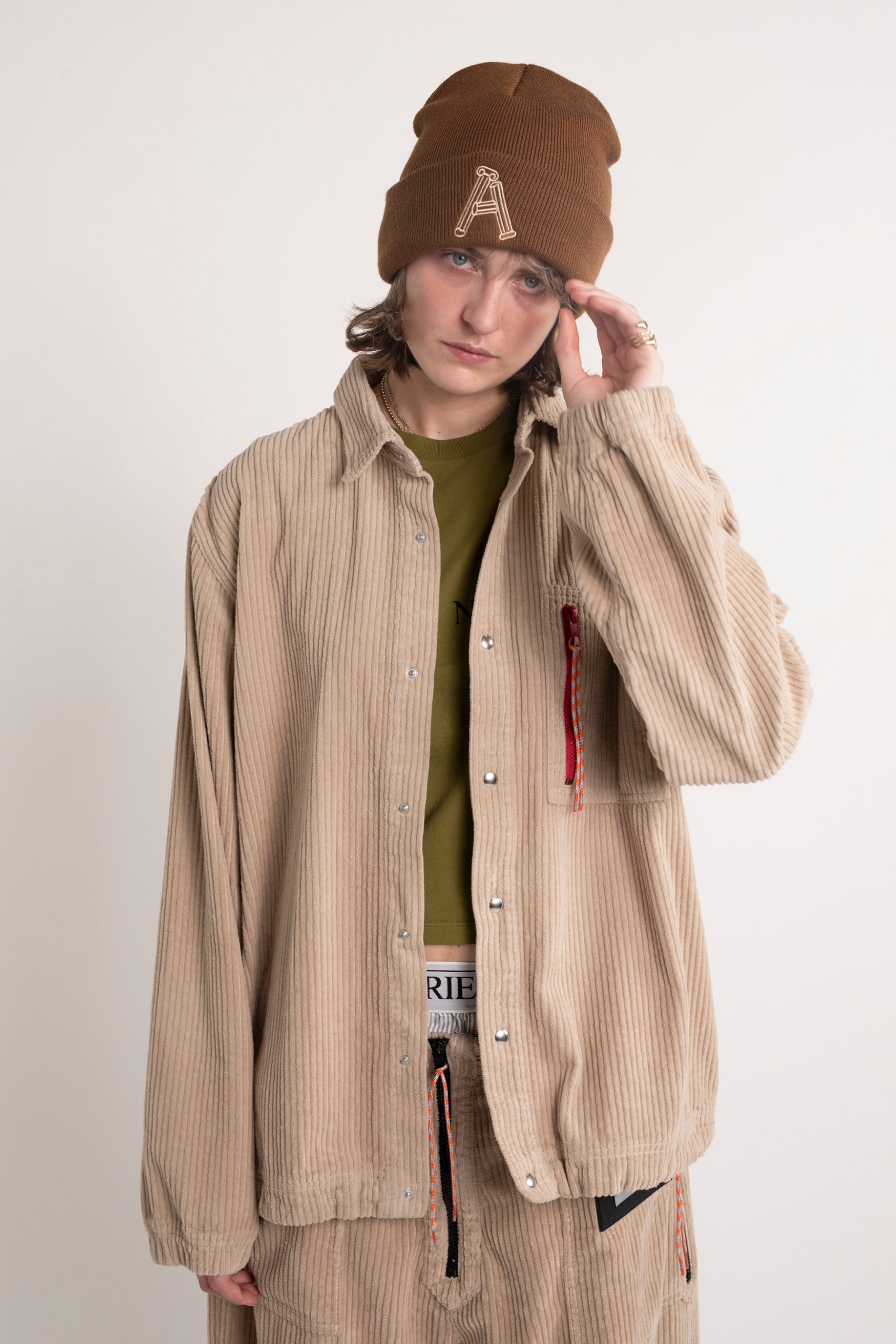 Load image into Gallery viewer, Corduroy Overshirt