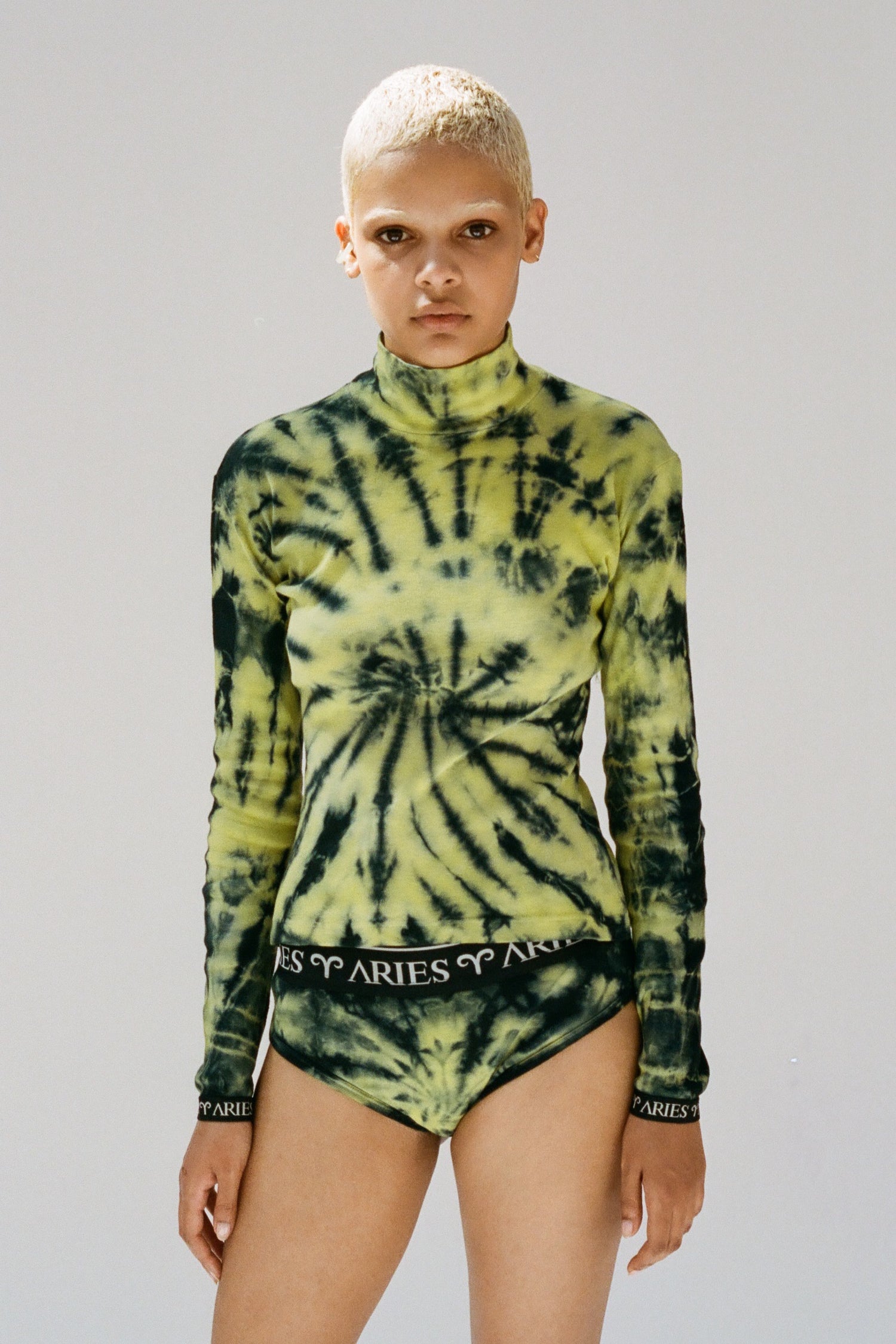 Load image into Gallery viewer, Tie Dye High Neck Top