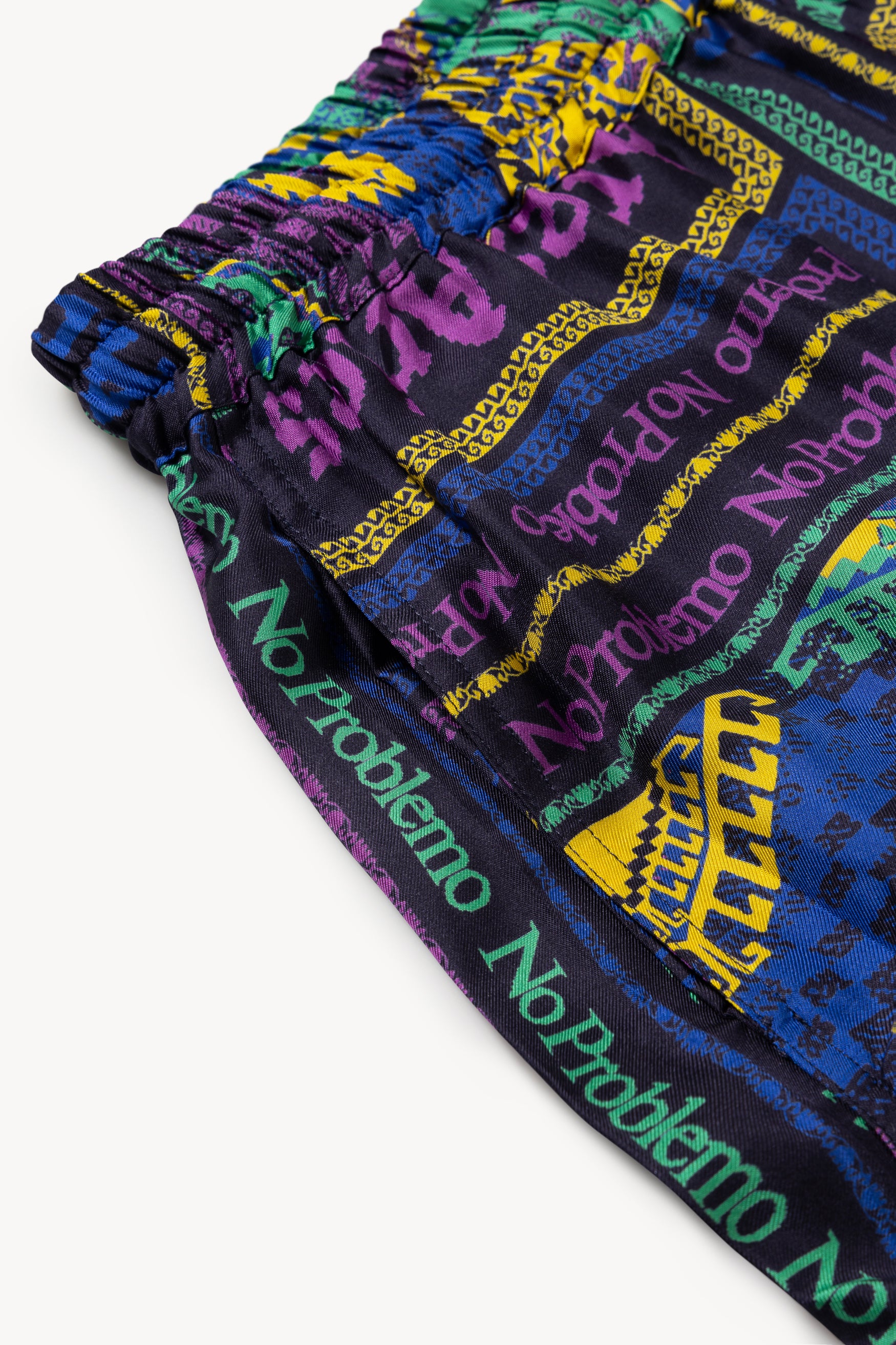 Load image into Gallery viewer, Scarf Print Silk Short