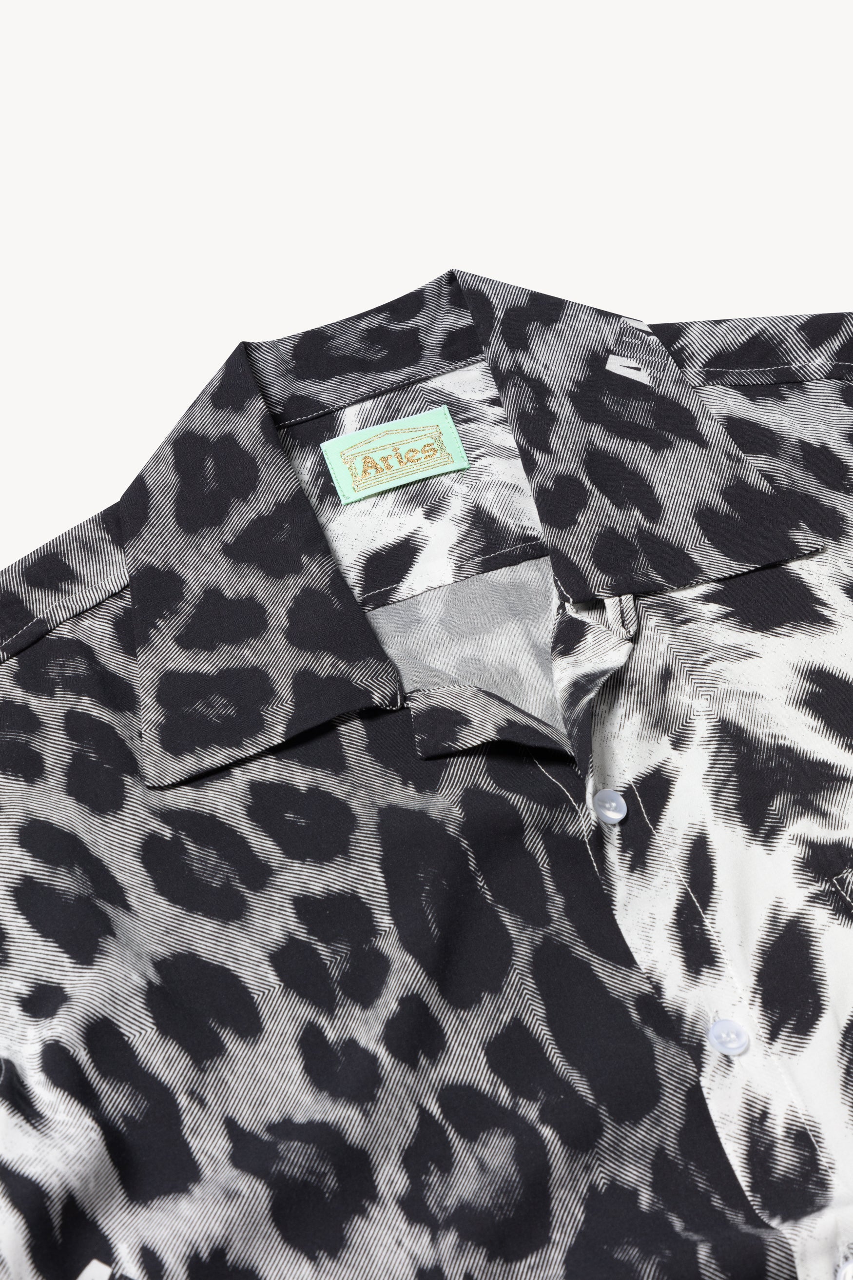 Load image into Gallery viewer, Leopard Hawaiian Shirt